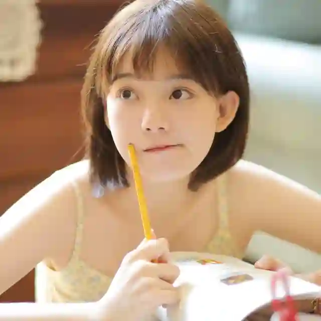 小瑜的老婆们 